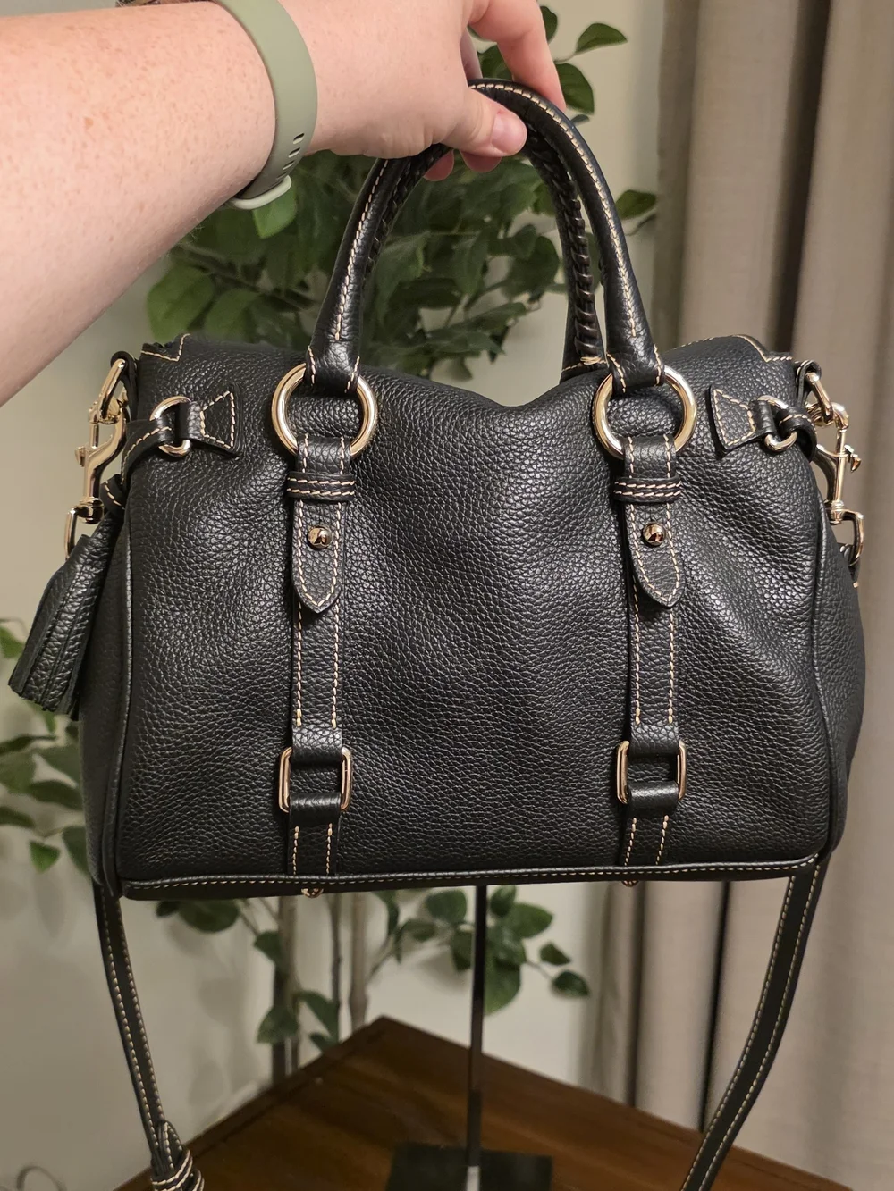 Dooney & Bourke gorgeous bag